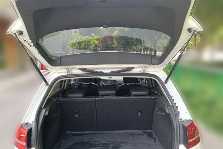 Used Volkswagen Golf 2014 1.4TSI Automatic Luxury Model Trunk