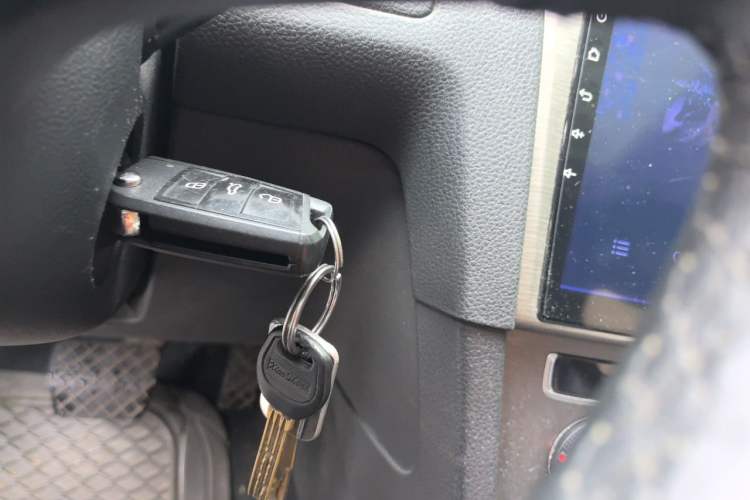 Used Volkswagen Golf 2014 1.6L Automatic Comfort Model Vehicle Key