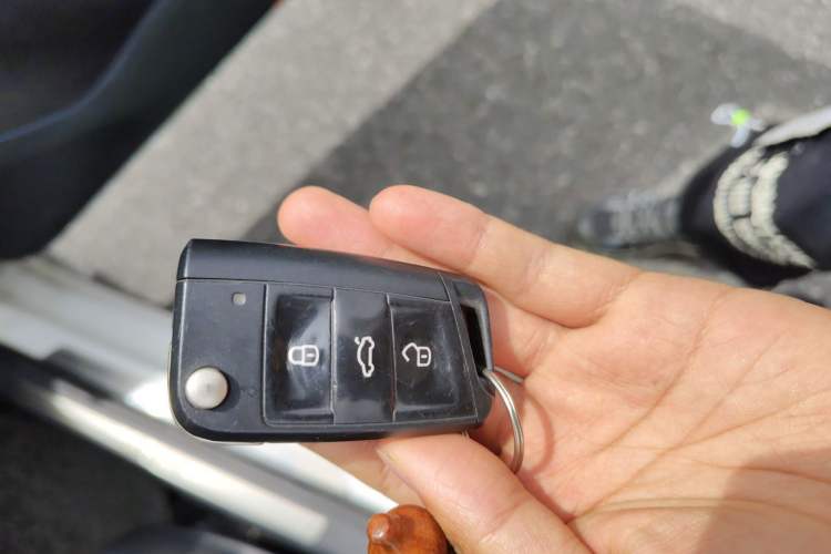 Used Volkswagen Golf 2014 1.4TSI Automatic Luxury Model Vehicle Key
