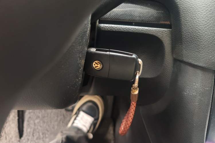 Used Volkswagen Golf 2014 1.6L Automatic Comfort Model Vehicle Key