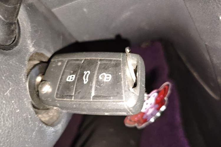 Used Volkswagen Golf 2014 1.6L Automatic Comfort Model Vehicle Key