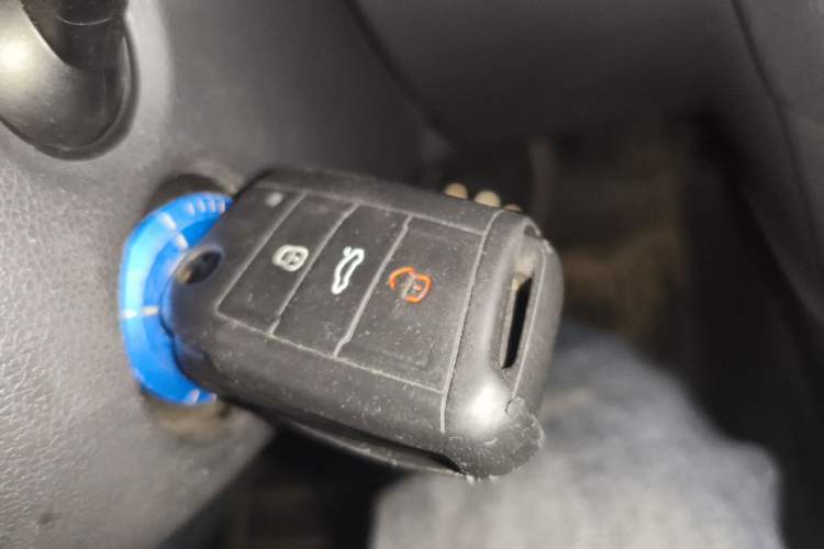 Used Volkswagen Golf 2014 1.6L Automatic Comfort Model Vehicle Key
