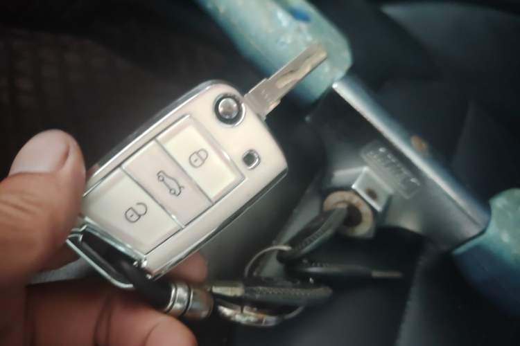 Used Volkswagen Golf 2014 1.4TSI Automatic Luxury Model Vehicle Key