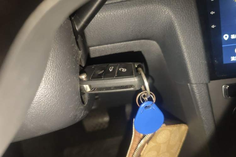 Used Volkswagen Golf 2014 1.4TSI Automatic Comfort Model Vehicle Key