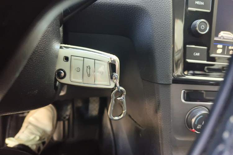 Used Volkswagen Golf 2014 1.4TSI Automatic Comfort Model Vehicle Key