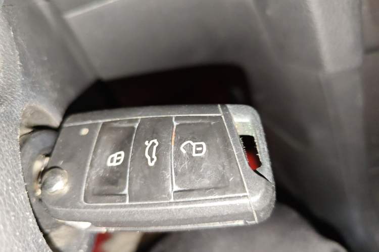Used Volkswagen Golf 2014 1.6L Automatic Comfort Model Vehicle Key