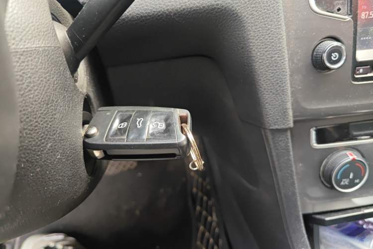 Used Volkswagen Golf 2014 1.4TSI Automatic Comfort Model Vehicle Key