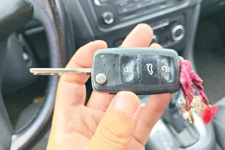 Used Volkswagen Golf 2014 1.6L Automatic Comfort Model Vehicle Key