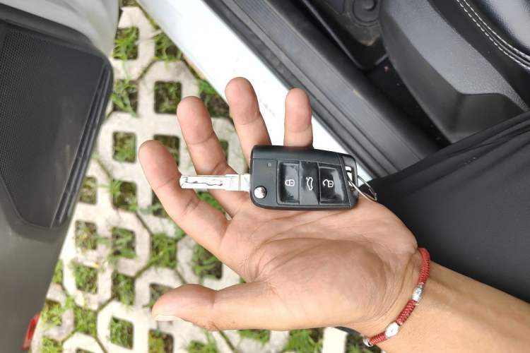 Used Volkswagen Golf 2014 1.6L Manual Fashion Edition Vehicle Key