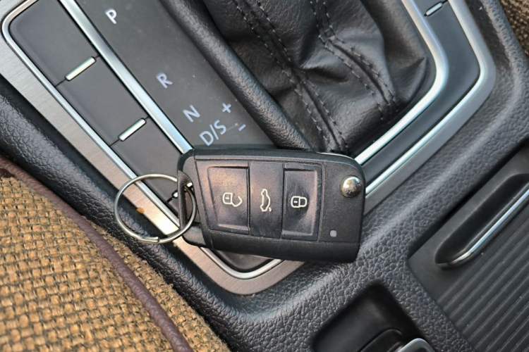 Used Volkswagen Golf 2014 1.4TSI Automatic Luxury Model Vehicle Key