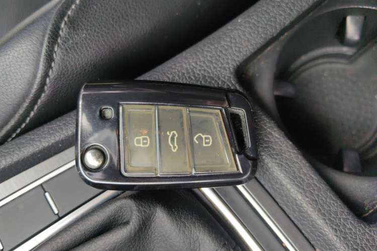 Used Volkswagen Golf 2014 1.4TSI Automatic Luxury Model Vehicle Key