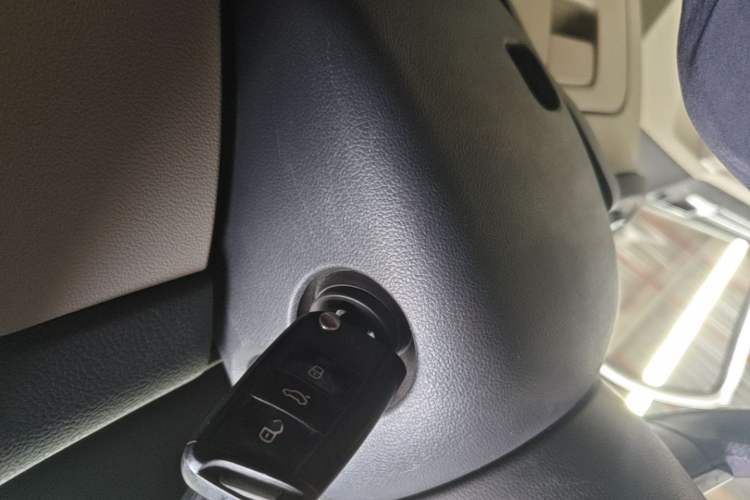 Used Volkswagen Golf 2014 1.4TSI Automatic Comfort Model Vehicle Key