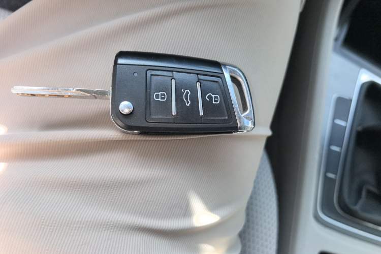 Used Volkswagen Golf 2014 1.4 TSI Manual Comfort Model Vehicle Key