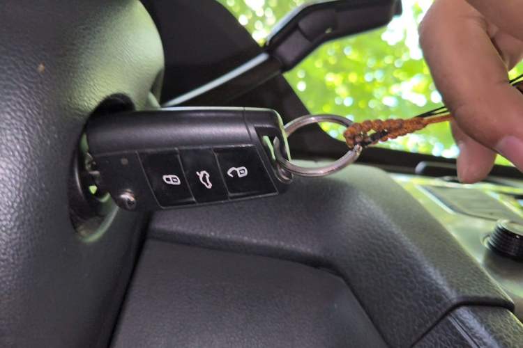 Used Volkswagen Golf 2014 1.6L Automatic Comfort Model Vehicle Key