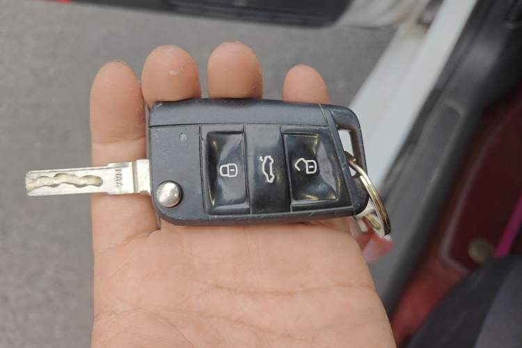 Used Volkswagen Golf 2014 1.6L Automatic Comfort Model Vehicle Key