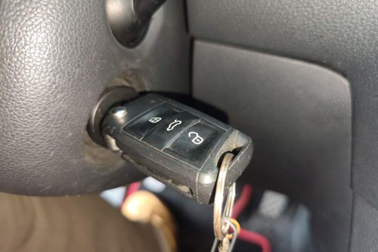 Used Volkswagen Golf 2014 1.4 TSI Manual Comfort Model Vehicle Key