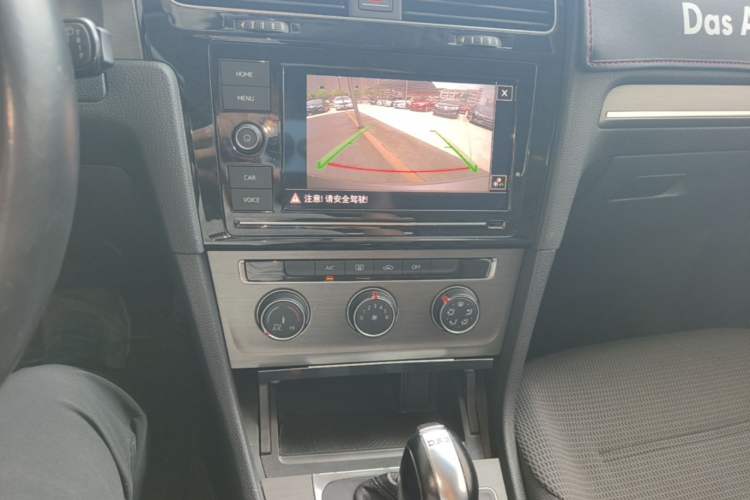 Used Volkswagen Golf 2014 1.4TSI Automatic Comfort Model Audio And AC Panel