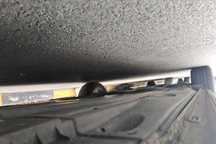 Used Volkswagen Golf 2014 1.6L Automatic Comfort Model Chassis Front Right