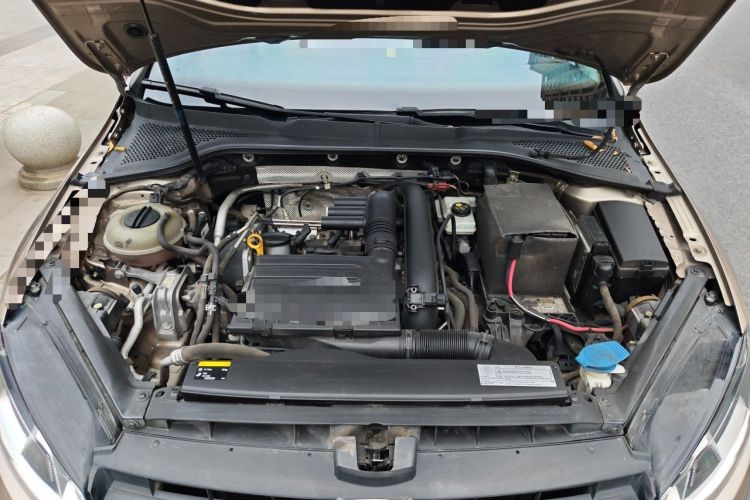 Used Volkswagen Golf 2014 1.4TSI Automatic Luxury Model Engine Bay