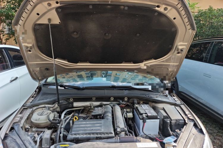 Used Volkswagen Golf 2014 1.4TSI Automatic Flagship Model Engine Bay