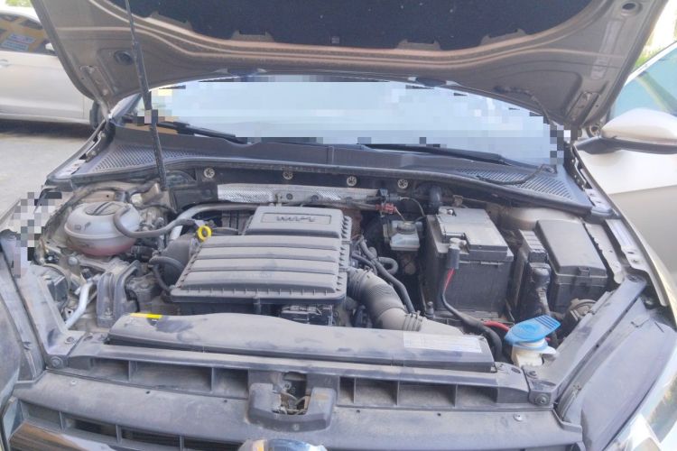 Used Volkswagen Golf 2014 1.6L Manual Fashion Edition Engine Bay