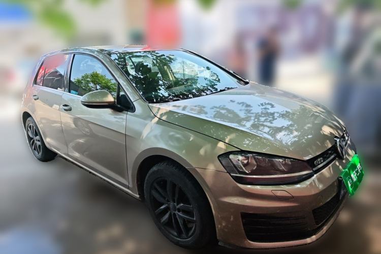 Used Volkswagen Golf 2014 1.4TSI Automatic Flagship Model Front Right 45 Deg