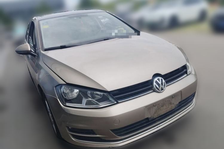 Used Volkswagen Golf 2014 1.4TSI Automatic Comfort Model Front Right 45 Deg