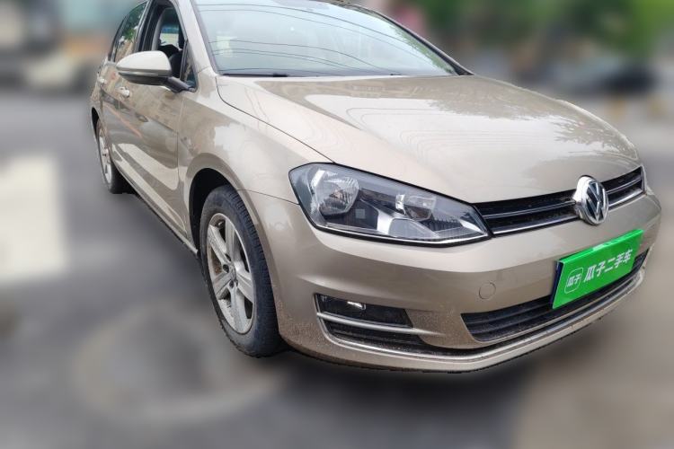 Used Volkswagen Golf 2014 1.4TSI Automatic Comfort Model Front Right 45 Deg