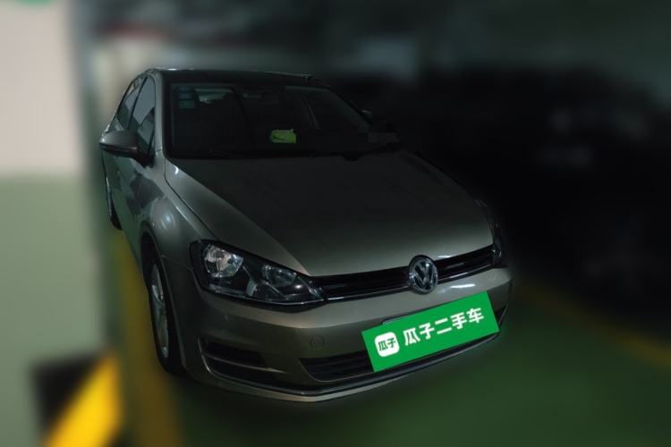 Used Volkswagen Golf 2014 1.6L Automatic Comfort Model Front Right 45 Deg