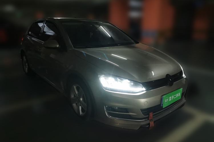Used Volkswagen Golf 2014 1.4TSI Automatic Comfort Model Front Right 45 Deg