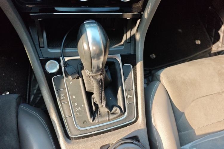 Used Volkswagen Golf 2014 1.4TSI Automatic Flagship Model Gear Lever