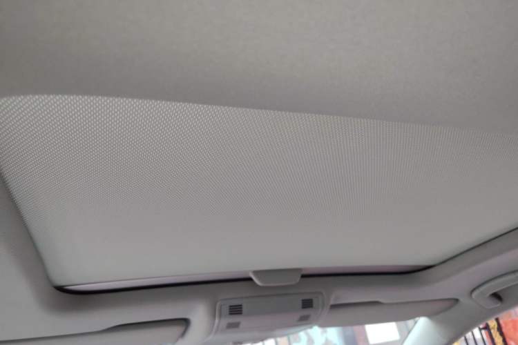 Used Volkswagen Golf 2014 1.4TSI Automatic Comfort Model Headliner