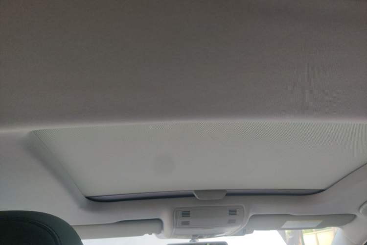 Used Volkswagen Golf 2014 1.4TSI Automatic Comfort Model Headliner