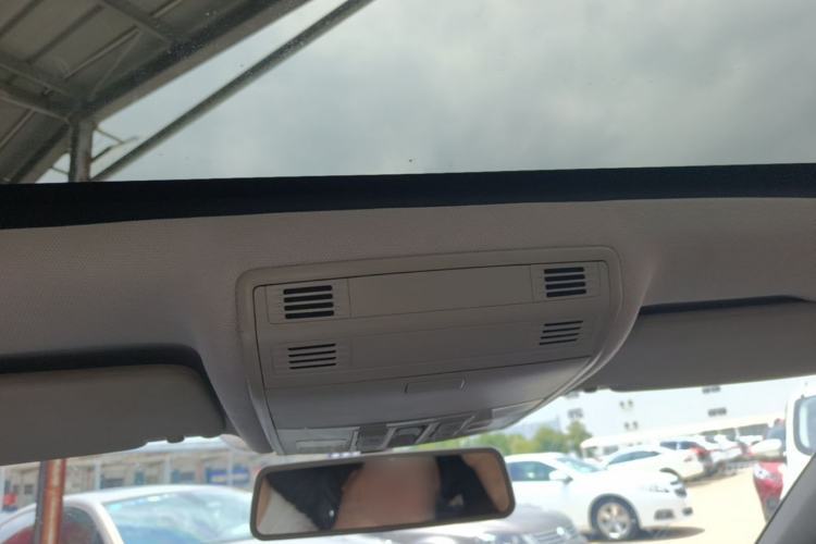 Used Volkswagen Golf 2014 1.4TSI Automatic Comfort Model Headliner