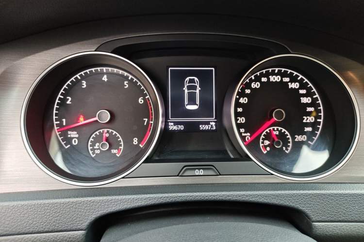 Used Volkswagen Golf 2014 1.4TSI Automatic Luxury Model Instrument Cluster