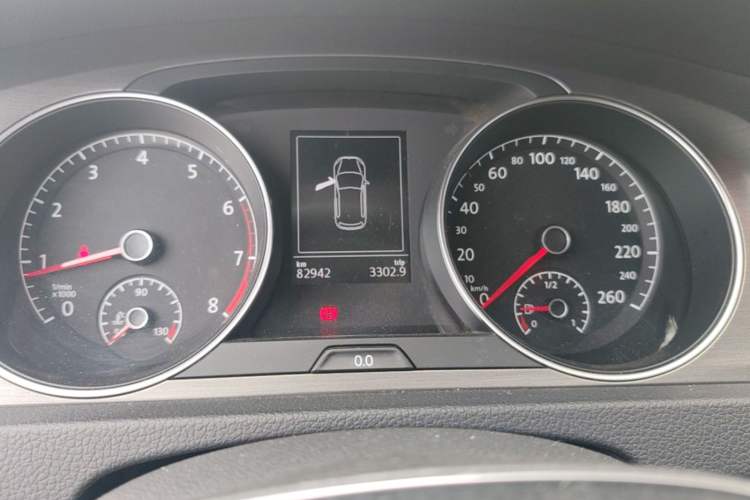 Used Volkswagen Golf 2014 1.4TSI Automatic Comfort Model Instrument Cluster