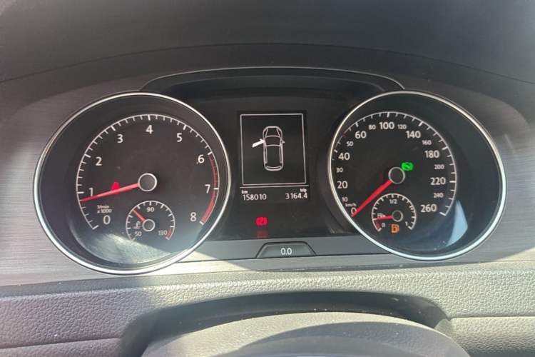 Used Volkswagen Golf 2014 1.4TSI Automatic Luxury Model Instrument Cluster