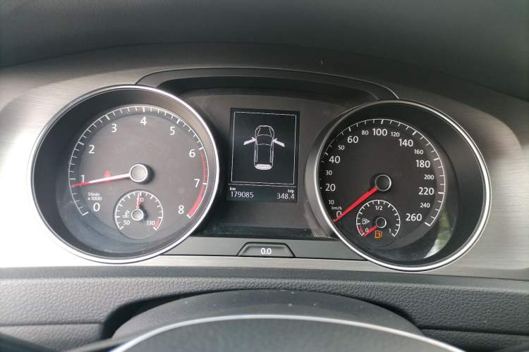 Used Volkswagen Golf 2014 1.4TSI Automatic Comfort Model Instrument Cluster