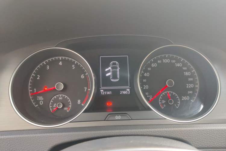 Used Volkswagen Golf 2014 1.4TSI Automatic Comfort Model Instrument Cluster
