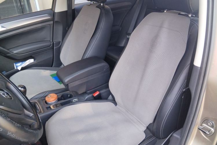 Used Volkswagen Golf 2014 1.6L Manual Fashion Edition Left Front Seat