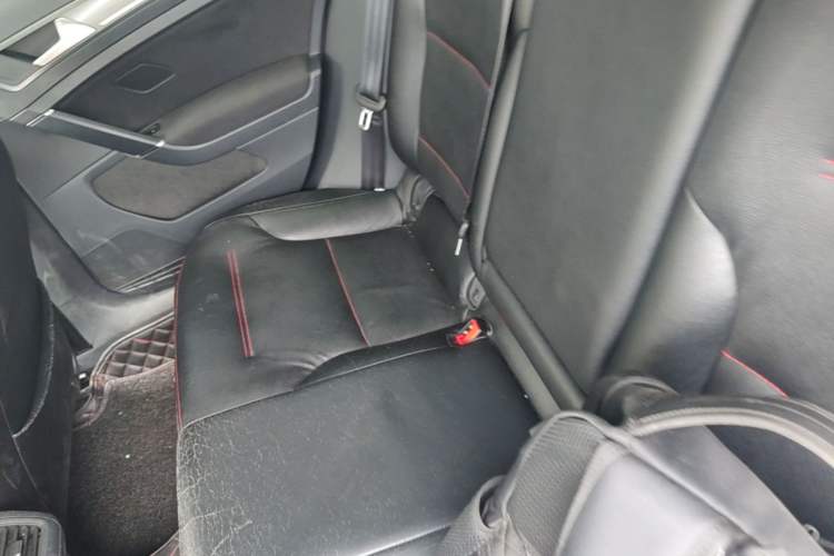 Used Volkswagen Golf 2014 1.4TSI Automatic Comfort Model Left Rear Seat