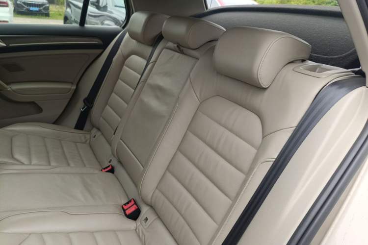 Used Volkswagen Golf 2014 1.4TSI Automatic Luxury Model Left Rear Seat