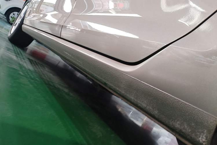 Used Volkswagen Golf 2014 1.4TSI Automatic Comfort Model Left Side Sill
