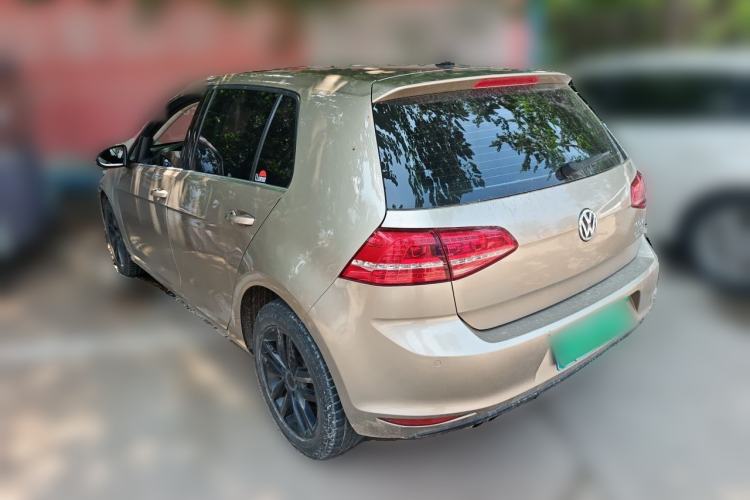 Used Volkswagen Golf 2014 1.4TSI Automatic Flagship Model Rear Left 45 Deg