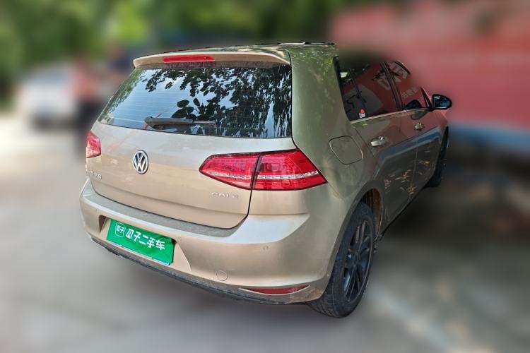 Used Volkswagen Golf 2014 1.4TSI Automatic Flagship Model Rear Right 45 Deg