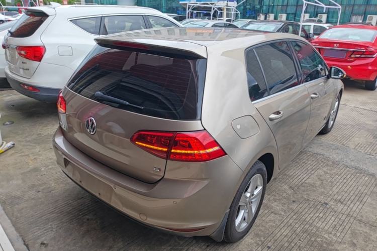 Used Volkswagen Golf 2014 1.4TSI Automatic Comfort Model Rear Right 45 Deg