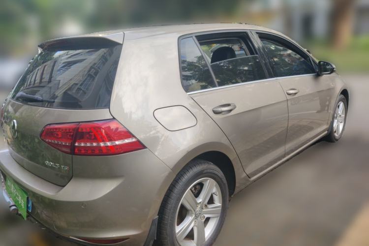 Used Volkswagen Golf 2014 1.4TSI Automatic Comfort Model Rear Right 45 Deg
