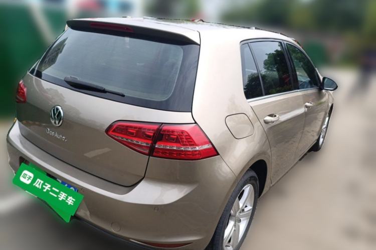 Used Volkswagen Golf 2014 1.4TSI Automatic Luxury Model Rear Right 45 Deg