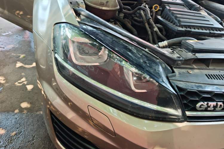 Used Volkswagen Golf 2014 1.4TSI Automatic Flagship Model Right Front Headlight