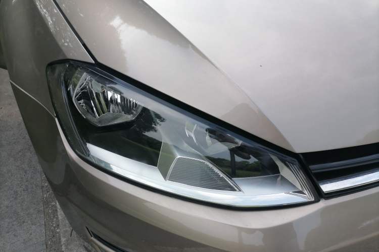 Used Volkswagen Golf 2014 1.4TSI Automatic Comfort Model Right Front Headlight